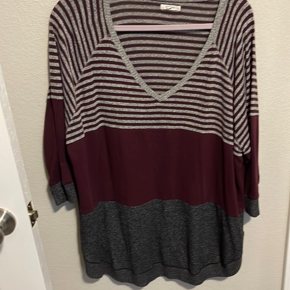 Maurice’s 2X Multicolor Sweater